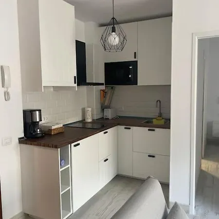 Renovated Modern In The Center Appartement