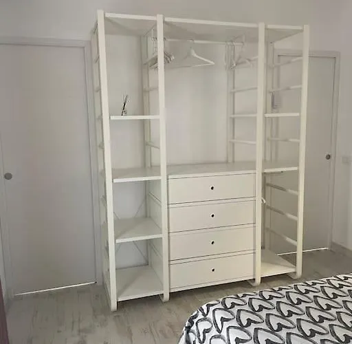 Renovated Modern In The Center