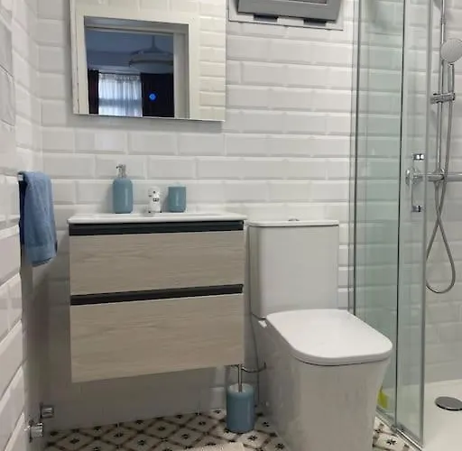 Renovated Modern In The Center *