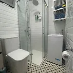 شقة Renovated Modern In The Center *